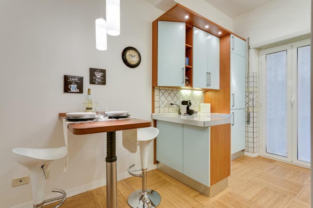 Goldie Rome Extérieur photo